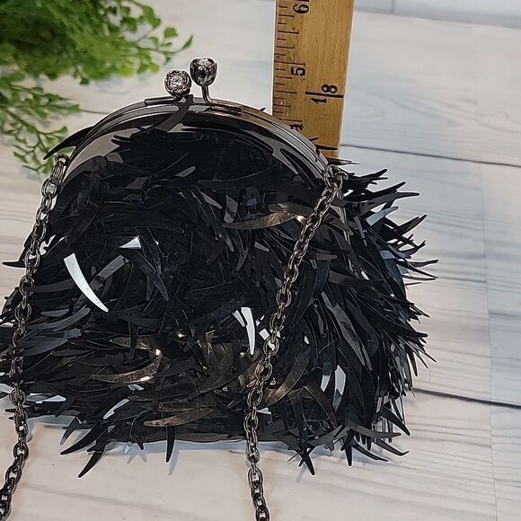 Franchi black sequined mini clutch with chain - Picture 10 of 11